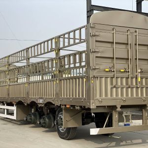 倉(cāng)欄式半掛車
