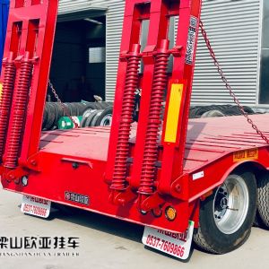 鉤機板半掛車