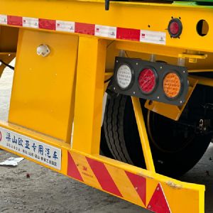 骨架中翻自卸車(chē)